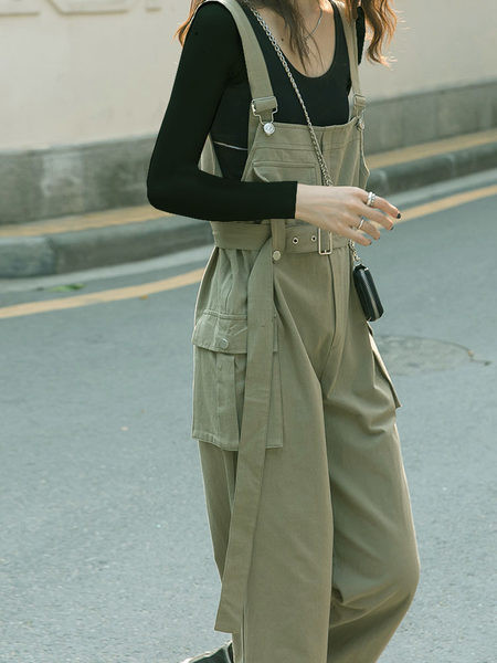 Ležeran ženski kombinezon - sa remenom