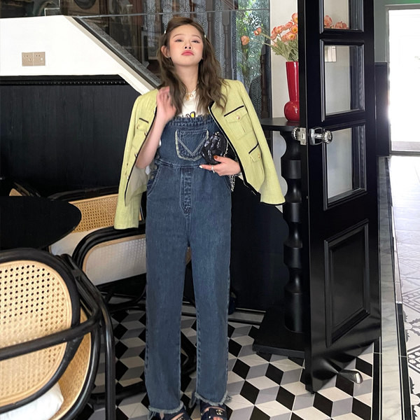 Naiste vabaaja teksakombinesoon – taskuga