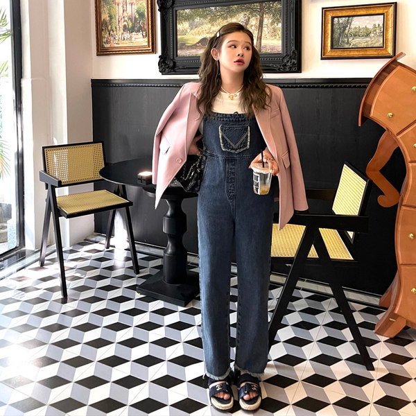 Naiste vabaaja teksakombinesoon – taskuga