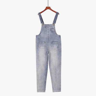 Avara mustriga naiste kombinesoon esitaskutega