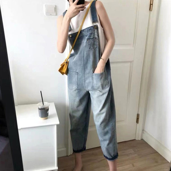 Avara mustriga naiste kombinesoon esitaskutega