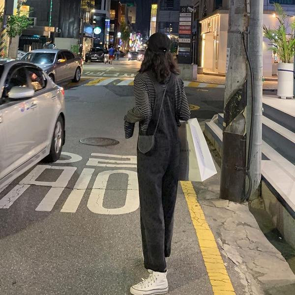 Široki traper kombinezon za žene u plavoj boji