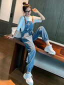 Φαρδιά τζιν ολόσωμη φόρμα με τσέπη