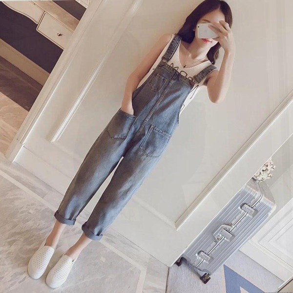 Dámsky ležérny džínsový overal s ramienkami
