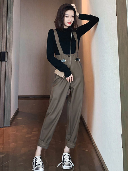 Salopeta larga de dama cu centura si bretele