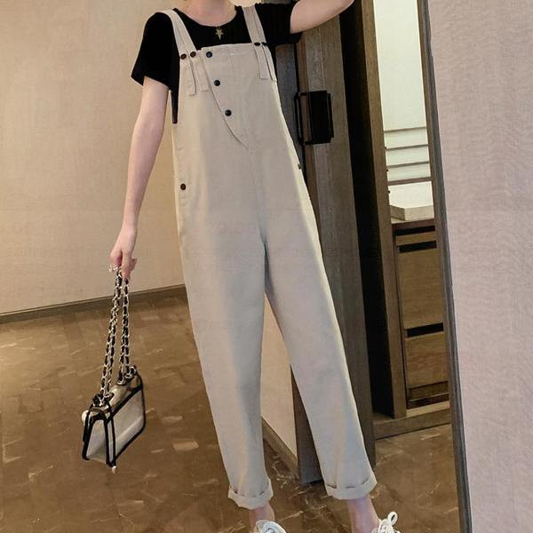 Laia mustriga naiste nööpidega kombinesoon