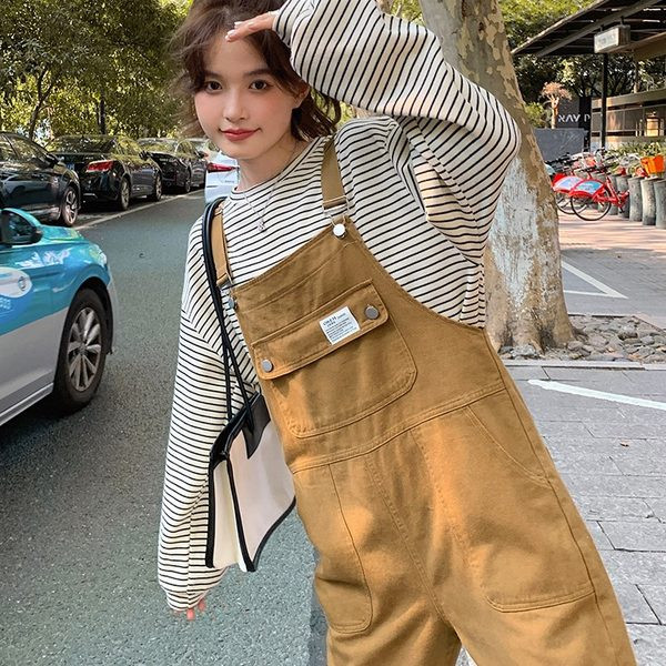 Casual γυναικεία φόρμα με τσέπες - μαύρο και καφέ χρώμα