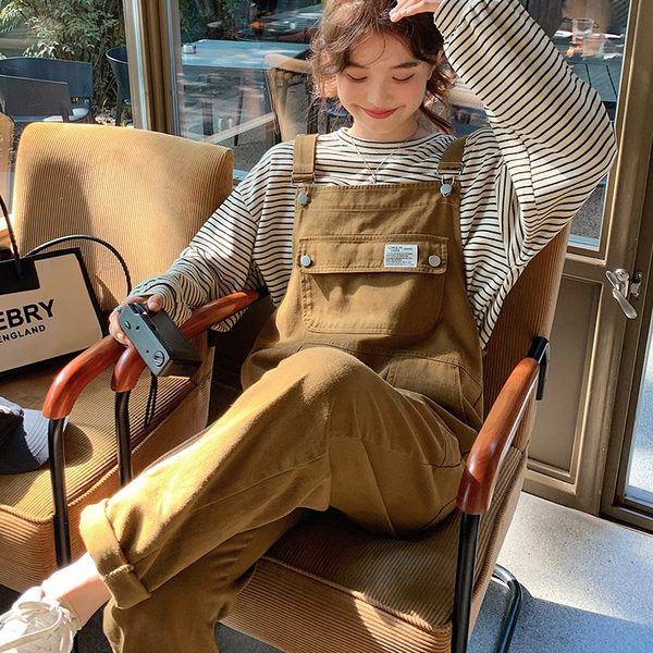 Casual γυναικεία φόρμα με τσέπες - μαύρο και καφέ χρώμα