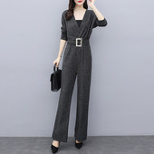 Ženski kombinezon s visokim strukom i remenom