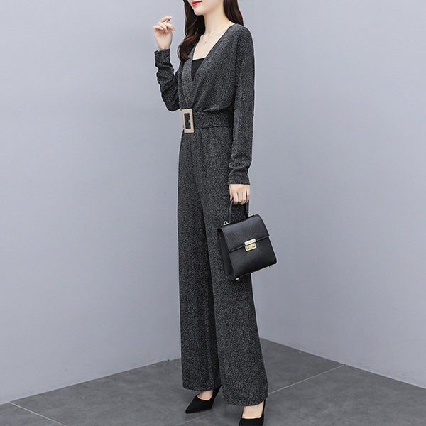 Ženski kombinezon s visokim strukom i remenom