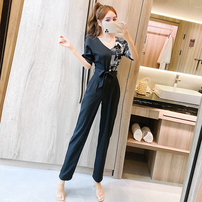 Γυναικεία ολόσωμη φόρμα με V λαιμόκοψη και ζώνη στη μέση, δύο μοντέλα