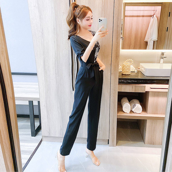 Γυναικεία ολόσωμη φόρμα με V λαιμόκοψη και ζώνη στη μέση, δύο μοντέλα