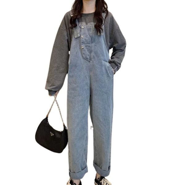 Salopetă de damă din denim cu bretele reglabile