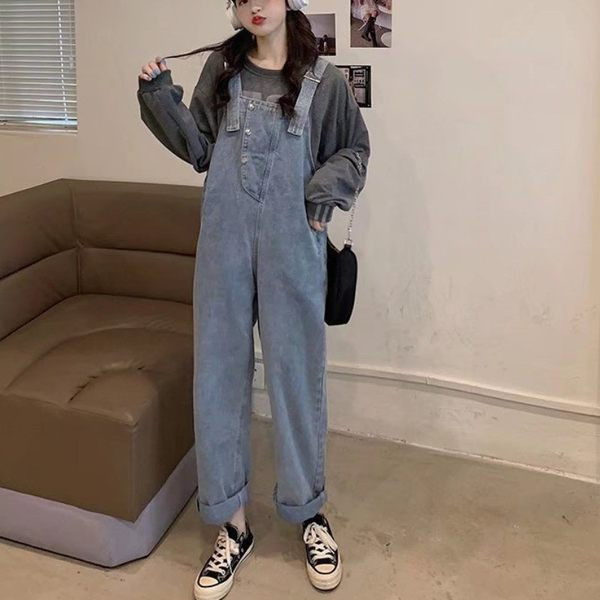 Salopetă de damă din denim cu bretele reglabile