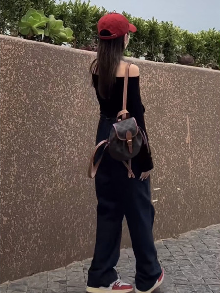 Lai mudel – naiste kombinesoon