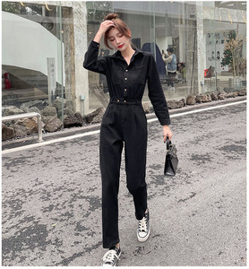 Salopetă de damă din denim cu guler clasic și mâneci lungi