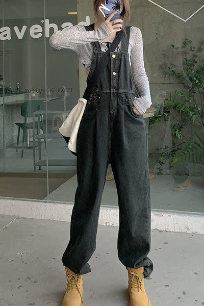 Φαρδύ μοντέλο γυναικεία φόρμα με κουμπιά και τσέπη