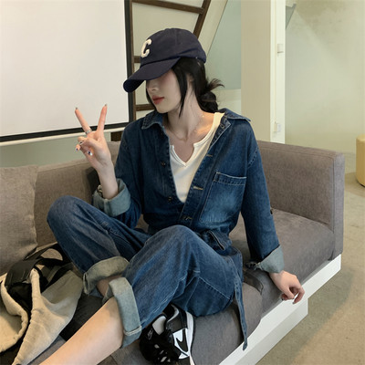 Γυναικεία τζιν ολόσωμη φόρμα με γιακά και τσέπη