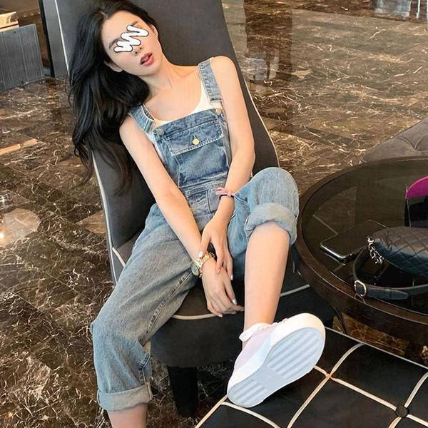 Γυναικεία τζιν ολόσωμη φόρμα με casual μοντέλο τσέπης