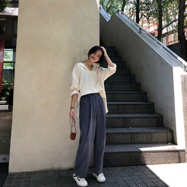 Ležerni ženski komplet bluze s kapuljačom i hlača