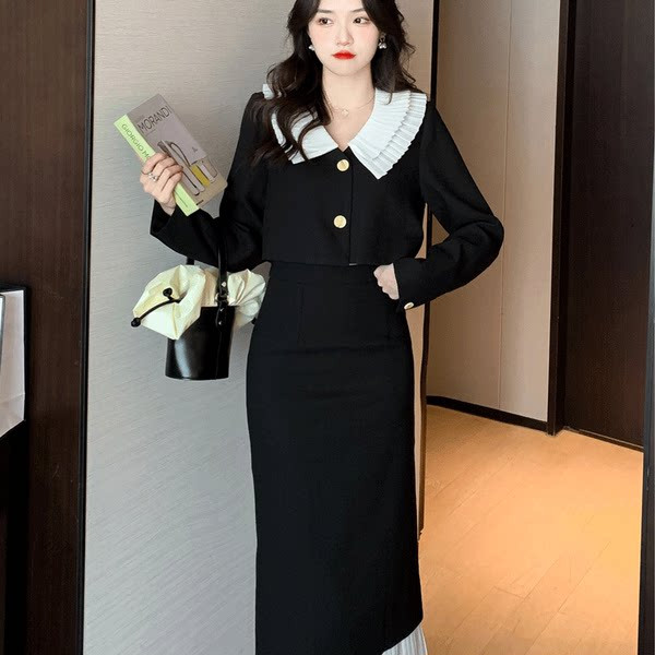 Κομψό γυναικείο σετ 