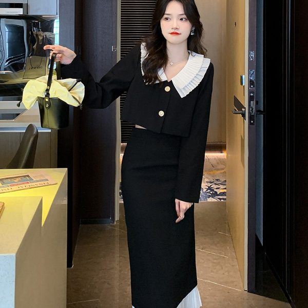 Κομψό γυναικείο σετ 