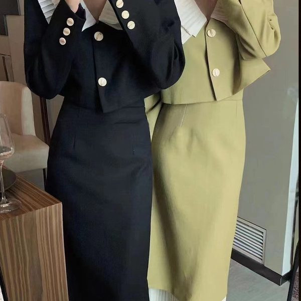 Κομψό γυναικείο σετ 