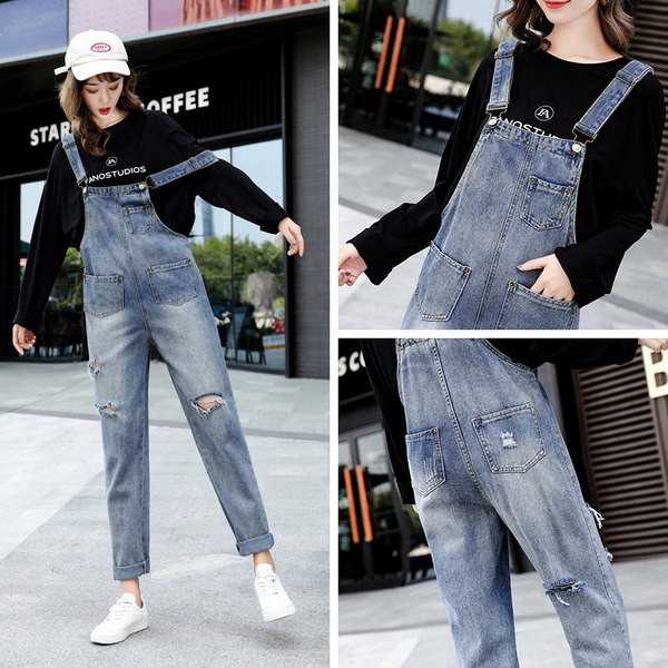 Tasku ja rebenenud motiiviga naiste teksakombinesoon