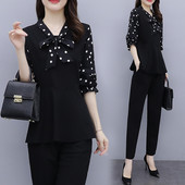 Set cămașă și pantaloni de damă la modă