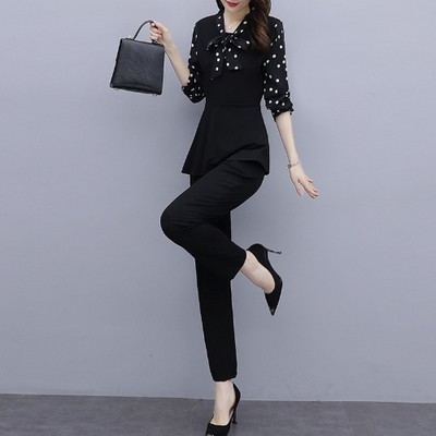 Set cămașă și pantaloni de damă la modă