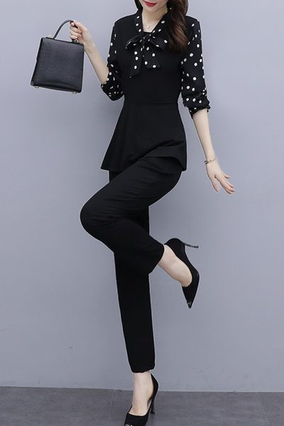 Set cămașă și pantaloni de damă la modă