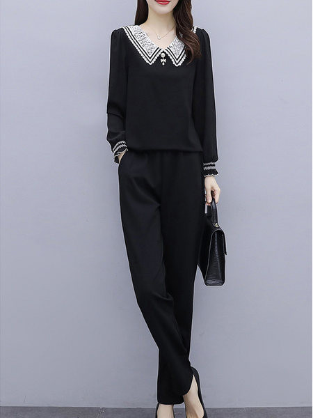 Naiste kaheosaline pluusi ja pükste komplekt