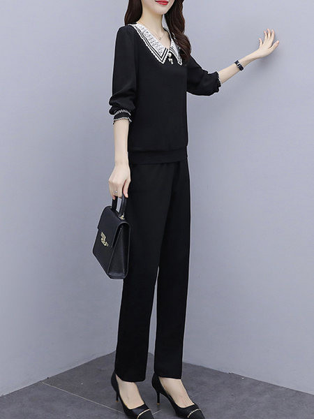 Naiste kaheosaline pluusi ja pükste komplekt