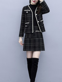 Naiste elegantne nööpide komplekt