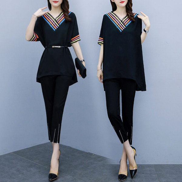 Dvodijelni set bluze s V izrezom i hlača