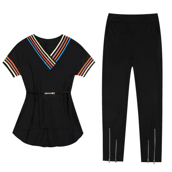 Dvodijelni set bluze s V izrezom i hlača