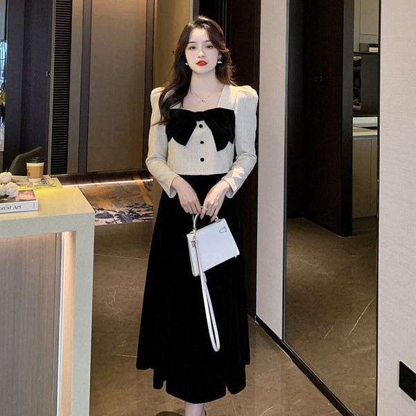 Ženski elegantni set s trakom