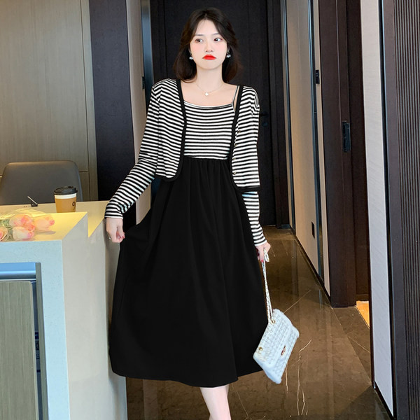 Naiste triibuline vesti ja kleidi kaheosaline komplekt