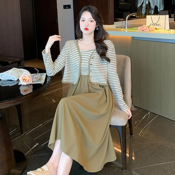 Naiste triibuline vesti ja kleidi kaheosaline komplekt