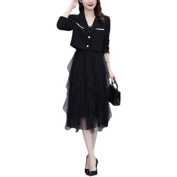 Aktualan dvodijelni komplet haljina sa sakoom