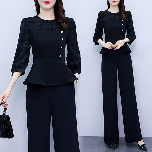 Elegantan ženski dvodijelni komplet bluza i hlače