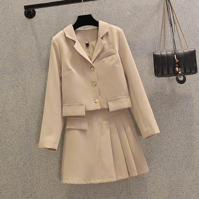 Moderan ženski dvodijelni komplet sako i plisirana suknja