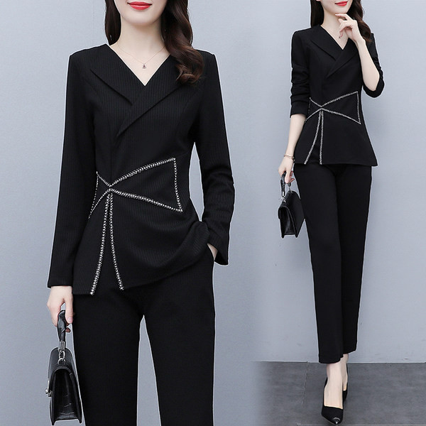 Ženski dvodijelni komplet bluza i hlače