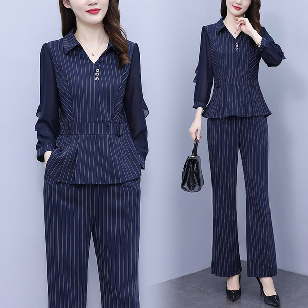 Ženski svečani komplet s klasičnim ovratnikom