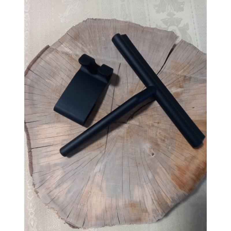 Kodumajapidamises kasutatavate klaasipuhastite puhastusvahend vannitoa peeglipuhastusvahendiga silikoonist tera hoidiku konksuga autoklaasi duši kaabitsaga aknakaabits