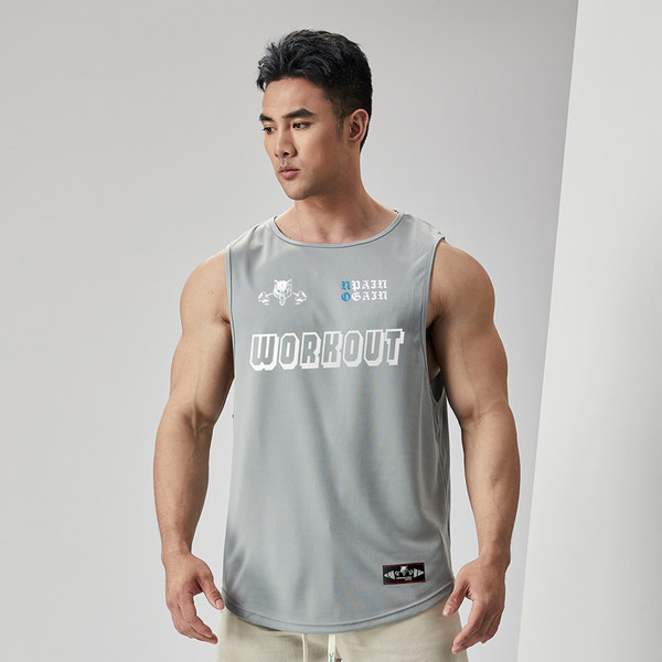 Ανδρικό σπορ φανελάκι casual με γράμματα