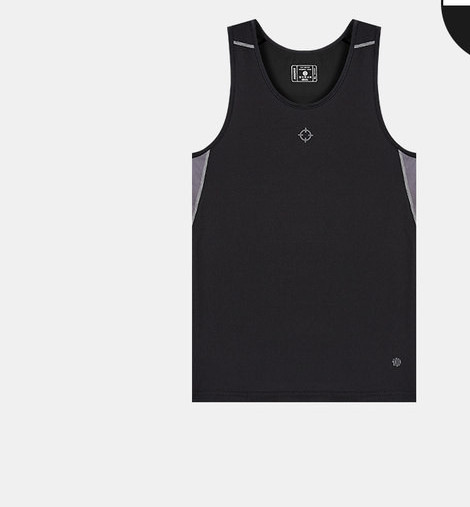 Ανδρικό σπορ μοντέλο με φανελάκι που στεγνώνει γρήγορα