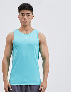 Αθλητικό φανελάκι με πολλά χρώματα για άνδρες