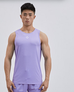 Αθλητικό φανελάκι με πολλά χρώματα για άνδρες