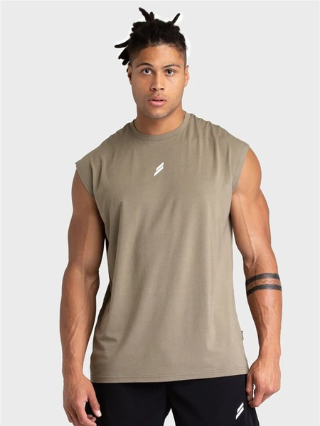 Maiou bărbătesc cu model largi potrivit pentru sport